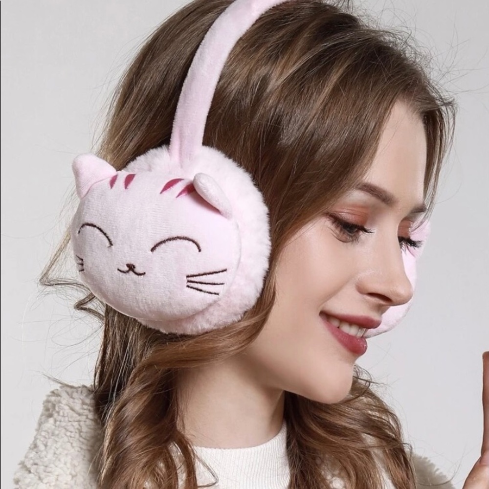 Fluffy kitty earmuffs
